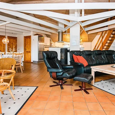 4 Star In Ringkobing Hébergement de vacances Søndervig
